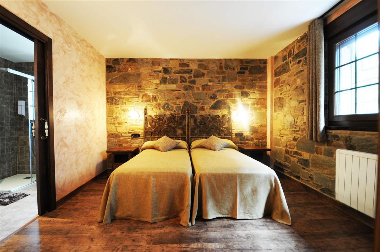 Hostal Rural La Casa del Peregrino El Acebo de San Miguel Habitación foto